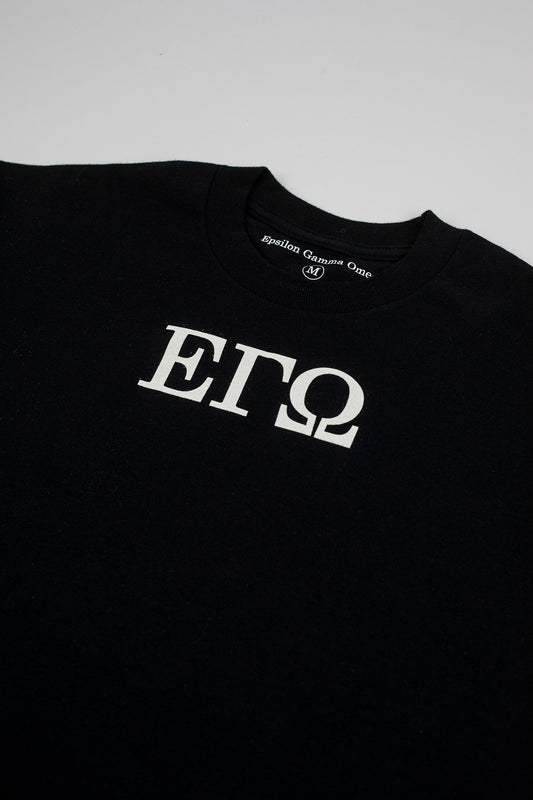 The black t-shirt